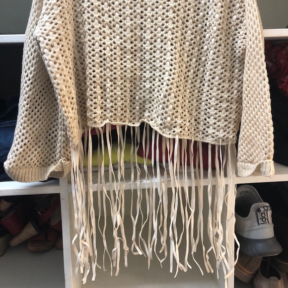 Fringe sweater - Picture 3 of 3